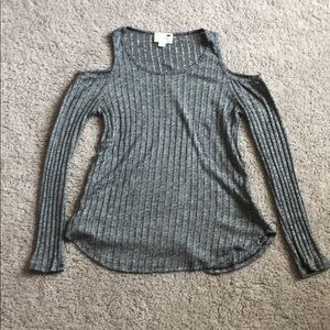 L.A. Hearts Shoulder Cut-out Top